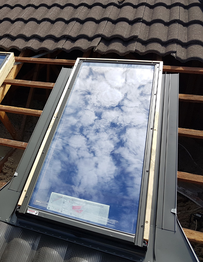 Pose de fenêtre de toit Velux à Rueil-Malmaison (92500) et à Issy-les-moulineaux (92140) dans les Hauts-de-Seine Pose de fenêtre de toit Velux à Rueil-Malmaison (92500) et à Issy-les-moulineaux (92140) dans les Hauts-de-Seine